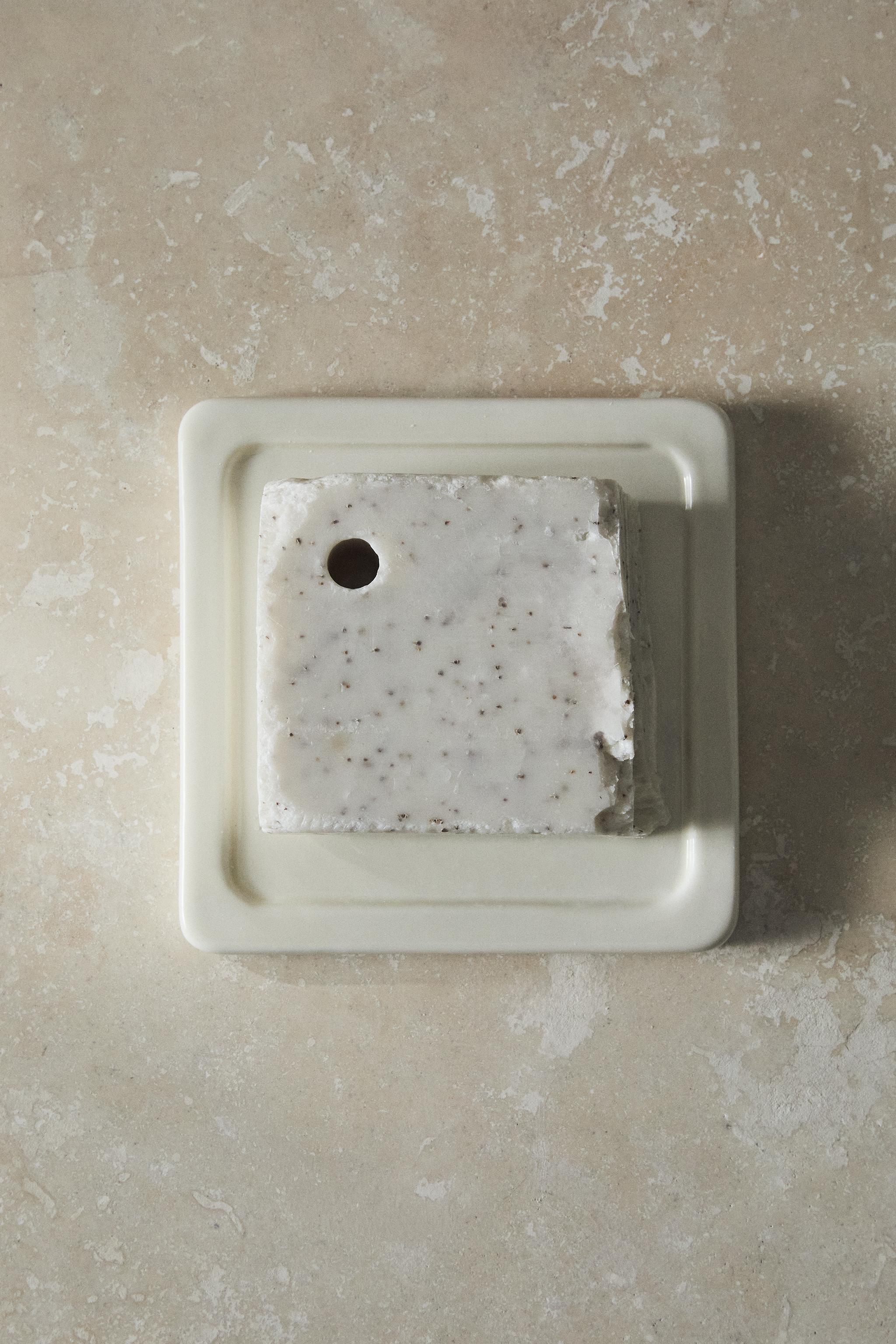 SQUARE CERAMIC BATHROOM SOAP DISH